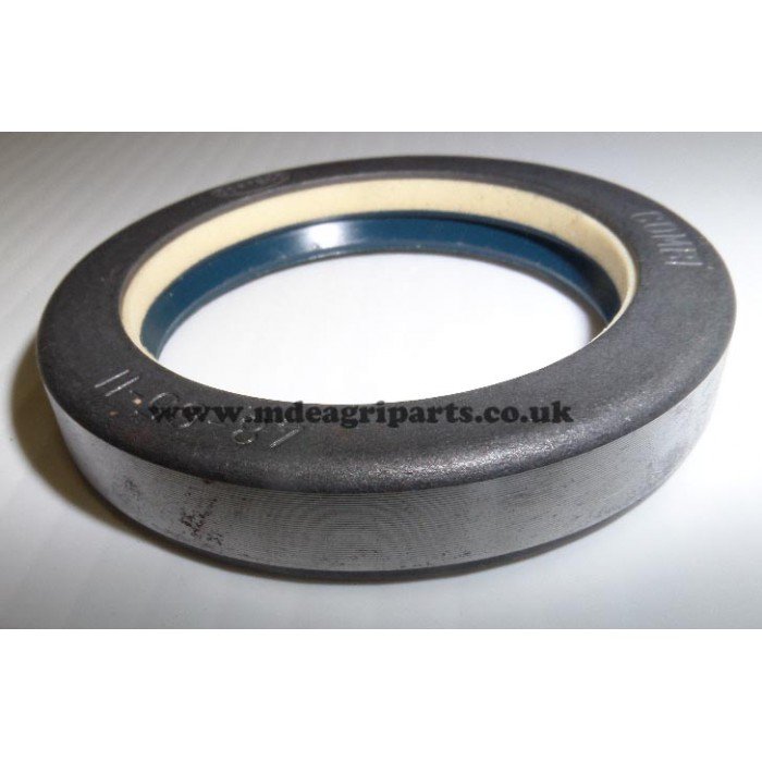 6407-102.jpg Oil Seal For Axle Beam 6190263M1 - Image 1