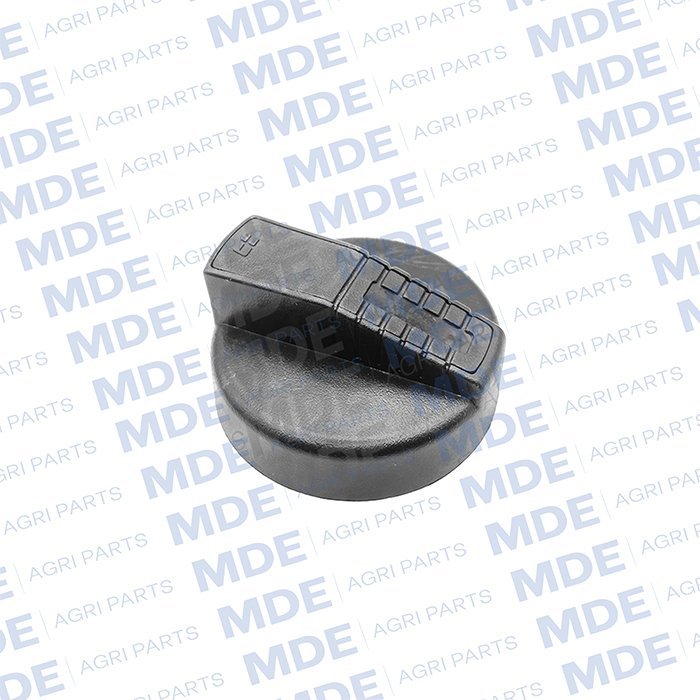 MDEEN40110.jpg Massey Ferguson 300 Series Non Lockable Fuel Cap - Image 1