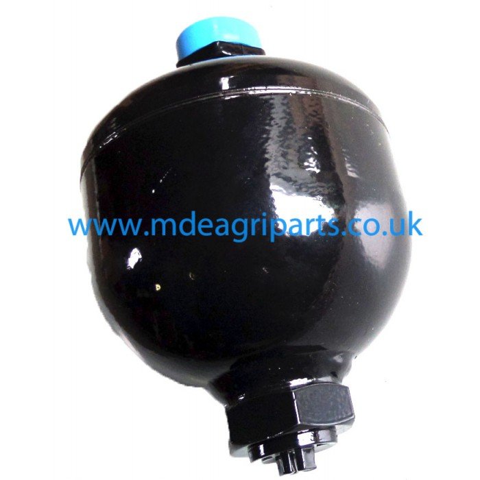 mdebe70047.jpg CNH Brake/Transmission Accumulator - Image 1